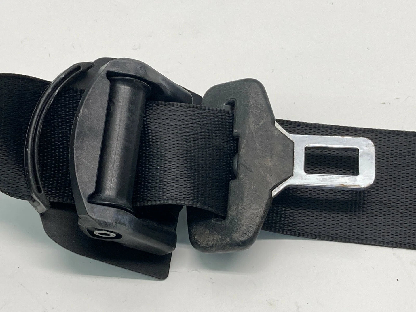 03-06 MERCEDES BENZ E320 FRONT RIGHT PASSENGER SEAT BELT RETRACTOR 601526300 OEM