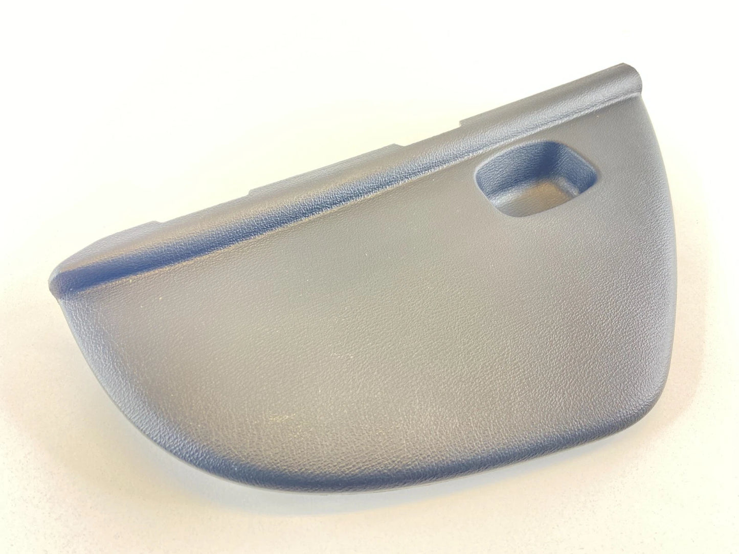 2006-2010 HYUNDAI ELANTRA SEDAN DASH RIGHT SIDE END CAP COVER 84718-2H000 OEM