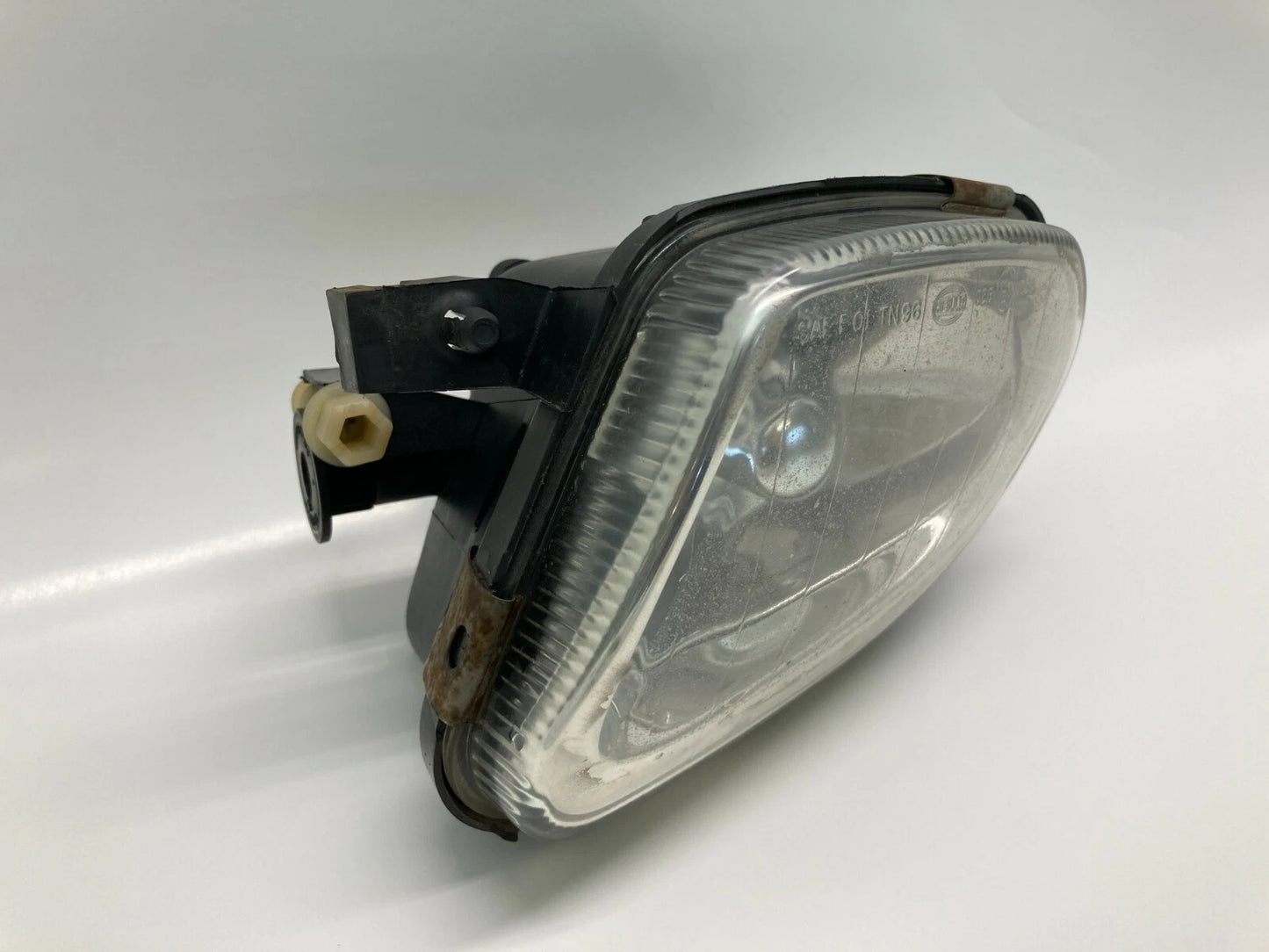 03 04 05 MERCEDES E320 LEFT DRIVER SIDE FOG LIGHT LAMP ASSEMBLY 2118200556 OEM