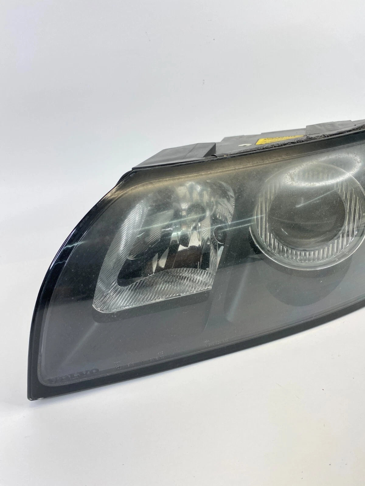 2003 2004 VOLVO S40 FRONT LEFT DRIVER HEADLIGHT HEADLAMP LAMP HALOGEN 30678318
