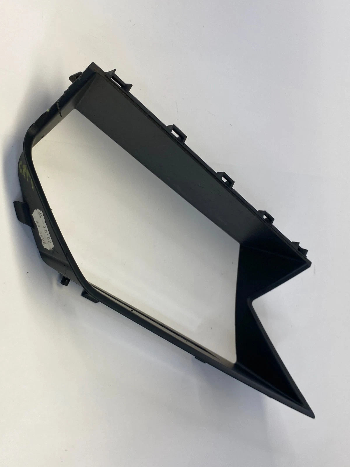 2010-2012 MERCEDES GLK350 GLK300 CENTER NAVIGATION SCREEN TRIM BEZEL A2046801989