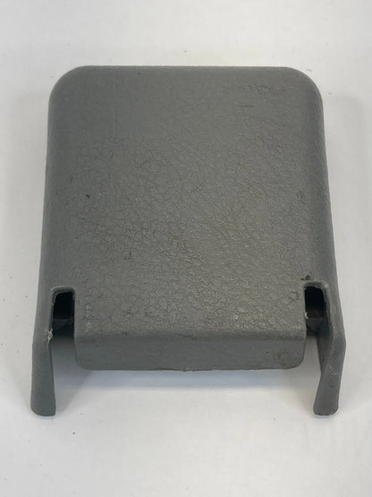 06-09 HYUNDAI SANTA FE FRONT RIGHT PASSENGER SEAT RAIL FOOT COVER OEM 890512B000