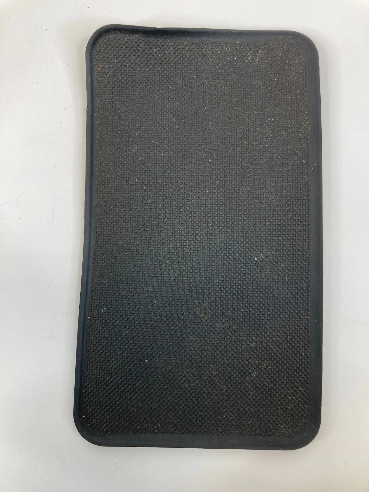 2003 04 05 2006 KIA SORENTO RUBBER DASH MAT INSERT PANEL COVER ASSEMBLY OEM