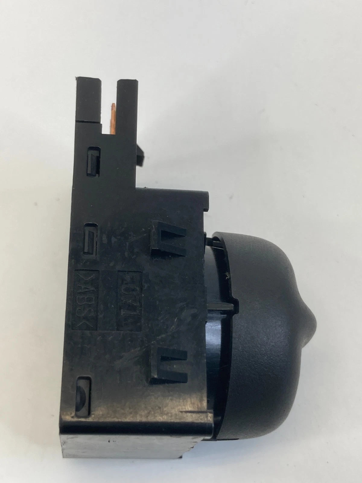 2002-2005 CHEVROLET TRAILBLAZER EXT RIGHT PASSENGER SEAT LUMBAR CONTROL SWITCH