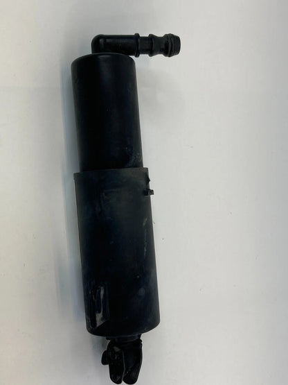 2006 BMW 330I 325I 325XI FRONT RIGHT HEADLIGHT WASHER NOZZLE RH 7179311-01 OEM