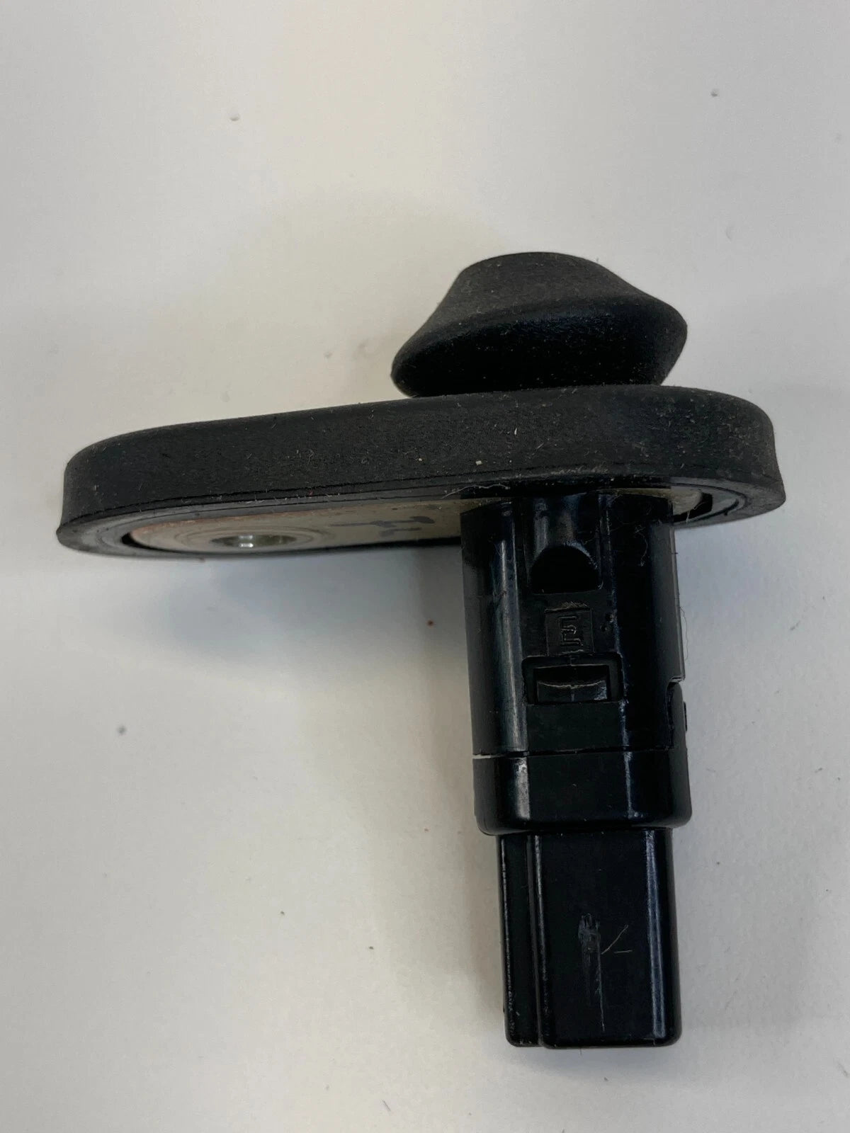 1999-2008 TOYOTA SOLARA FRONT LEFT DOOR COURTESY LIGHT AJAR JAMB SENSOR SWITCH