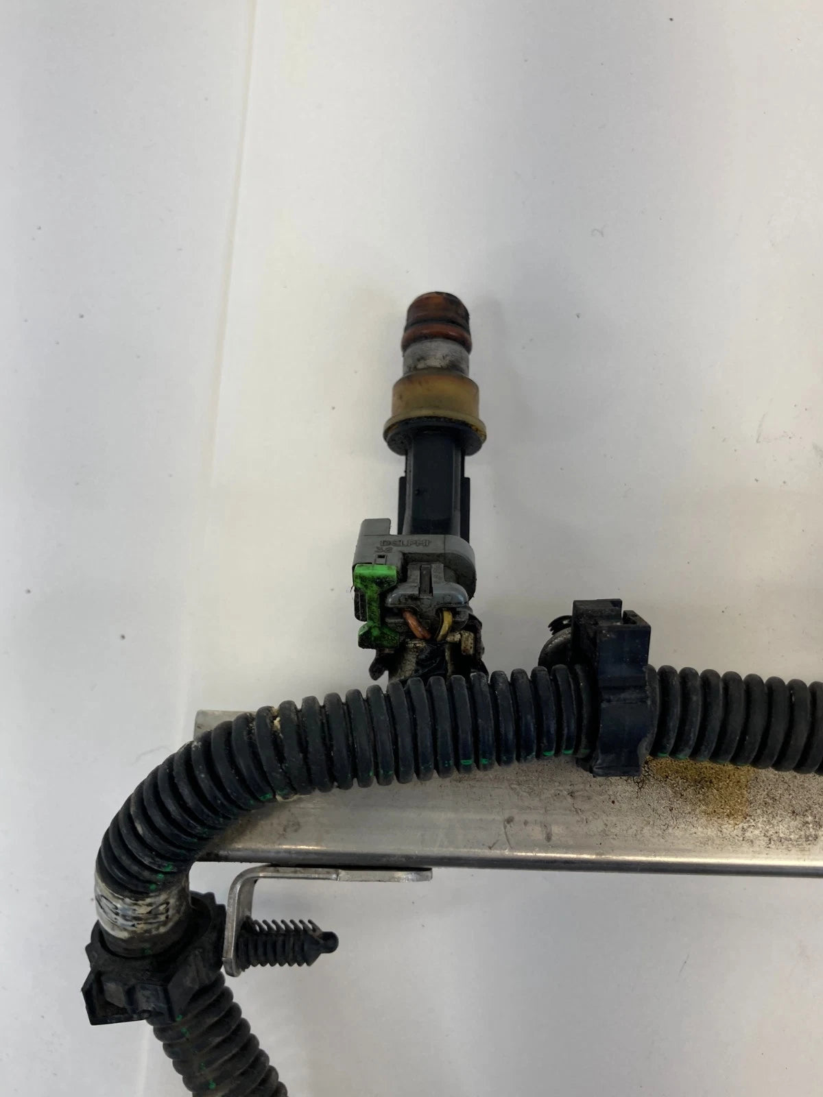 2002-2005 CHEVROLET TRAILBLAZER 4.2L L6 FUEL INJECTOR RAIL W/ INJECTORS OEM