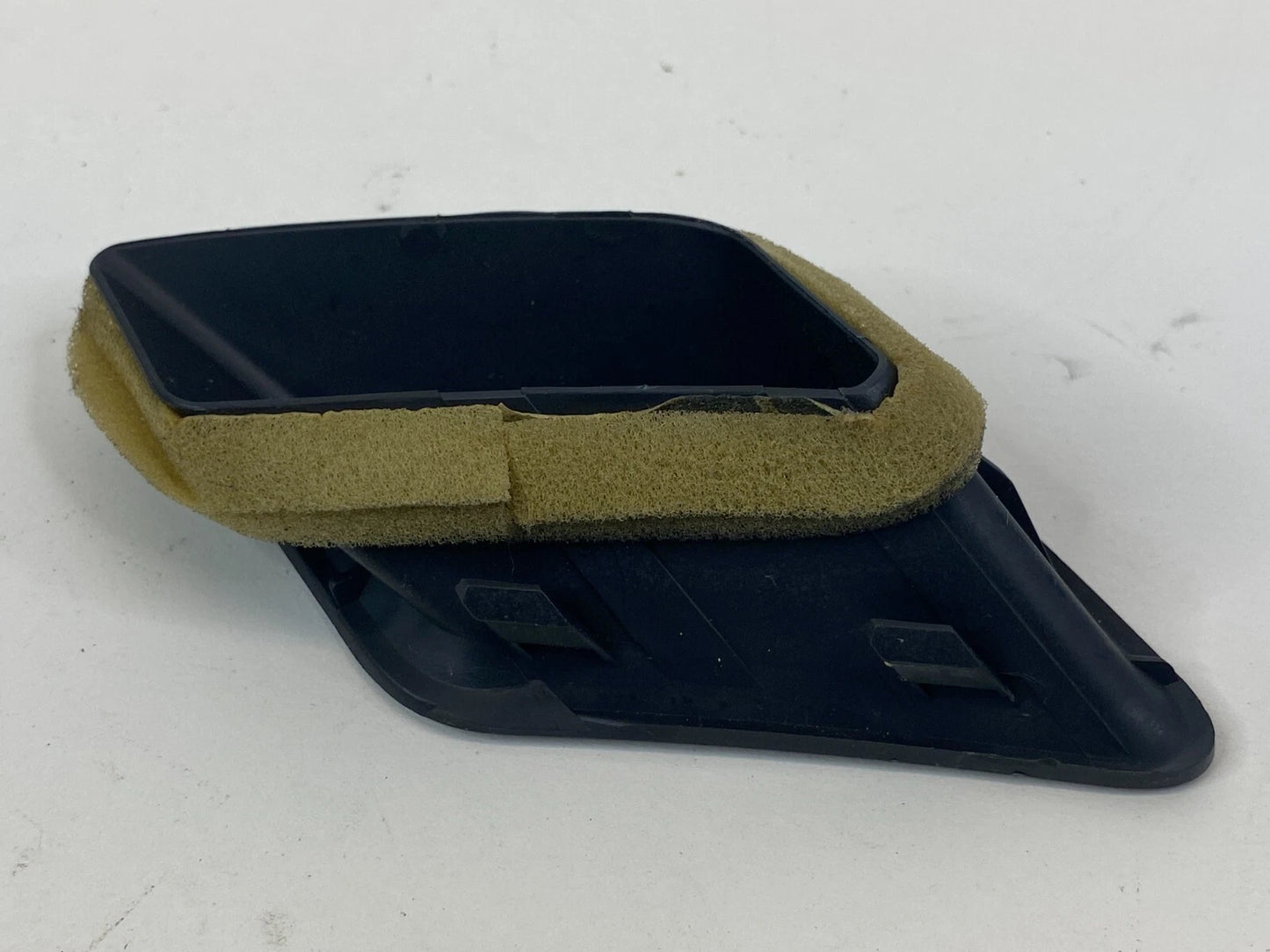 2008-2013 NISSAN ROGUE DASH FRONT LEFT SIDE A/C VENT DEFROST GRILL OUTLET OEM