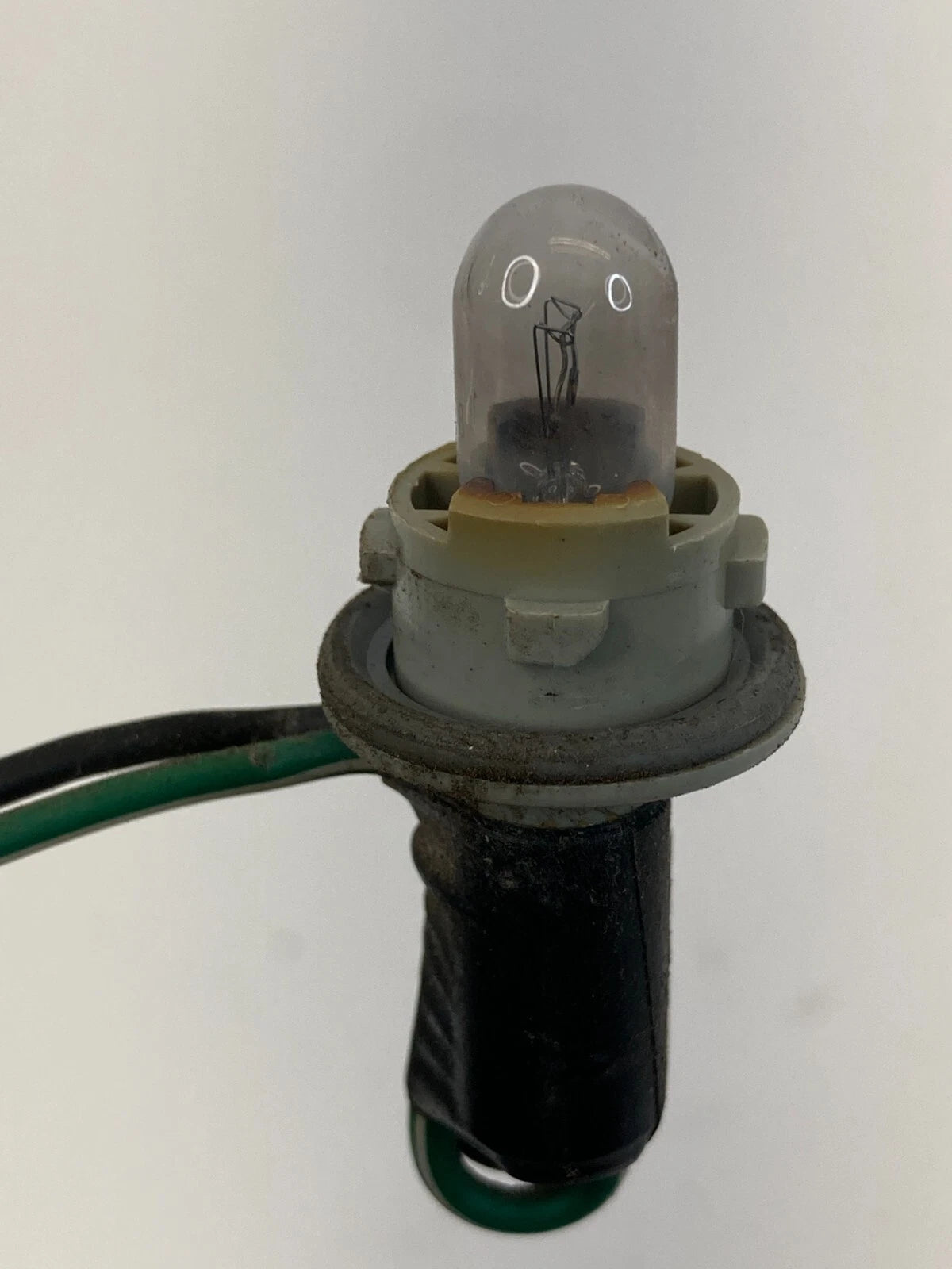 2008 2009 SUBARU OUTBACK RR LEFT TAILLIGHT LAMP BULB SOCKET HARNESS OEM FACTORY