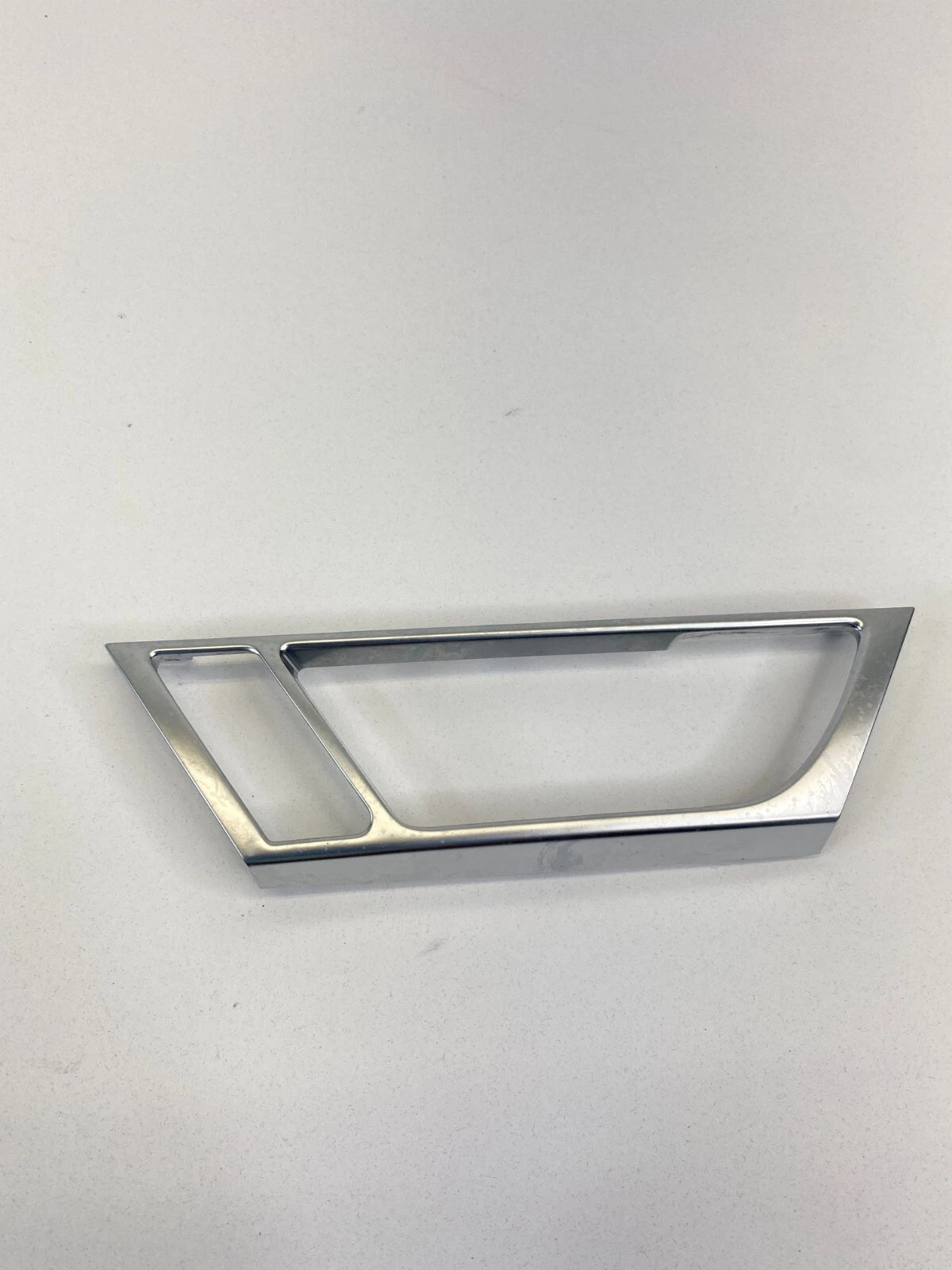 2005-2011 AUDI A6 QUATTRO REAR RIGHT INTERIOR DOOR HANDLE BEZEL TRIM 4F0867498