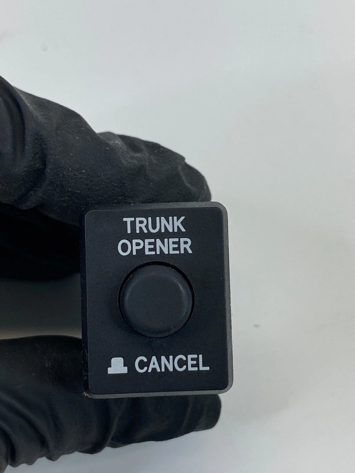 2010-2014 SUBARU LEGACY TRUNK OPENER CANCEL SWITCH BUTTON CONTROL 15A257 OEM