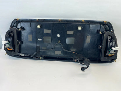2004-2006 KIA AMANTI REAR TRUNK LID LICENSE PLATE BEZEL W/ BACKUP LAMPS 873713F0