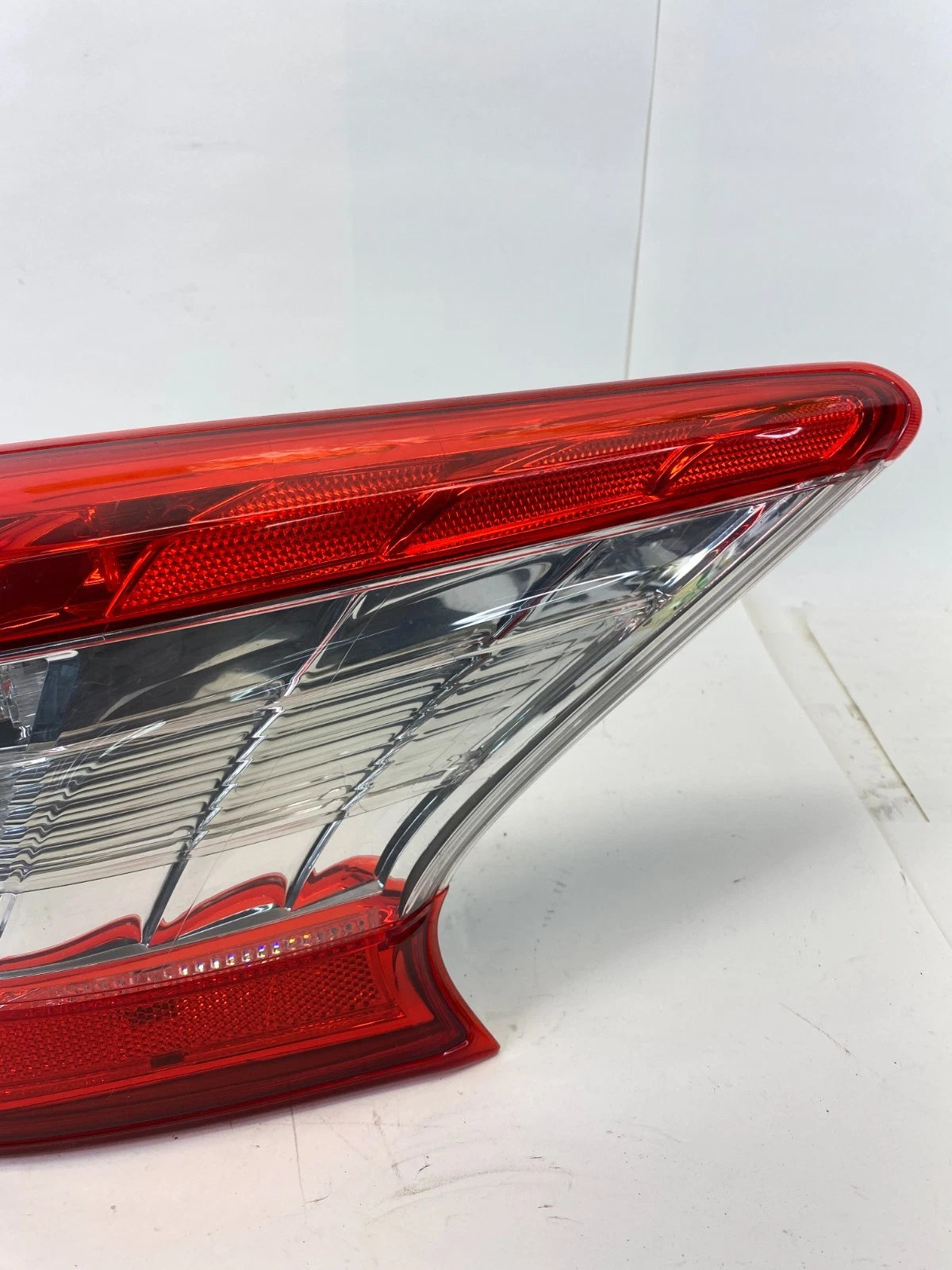 2013-2015 NISSAN SENTRA RIGHT PASSENGER OUTER TAILLIGHT TAIL LAMP OEM FACTORY