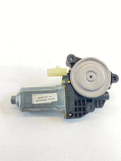 2001-2005 CHRYSLER PT CRUISER REAR LEFT SIDE DOOR POWER WINDOW MOTOR 05067543AA