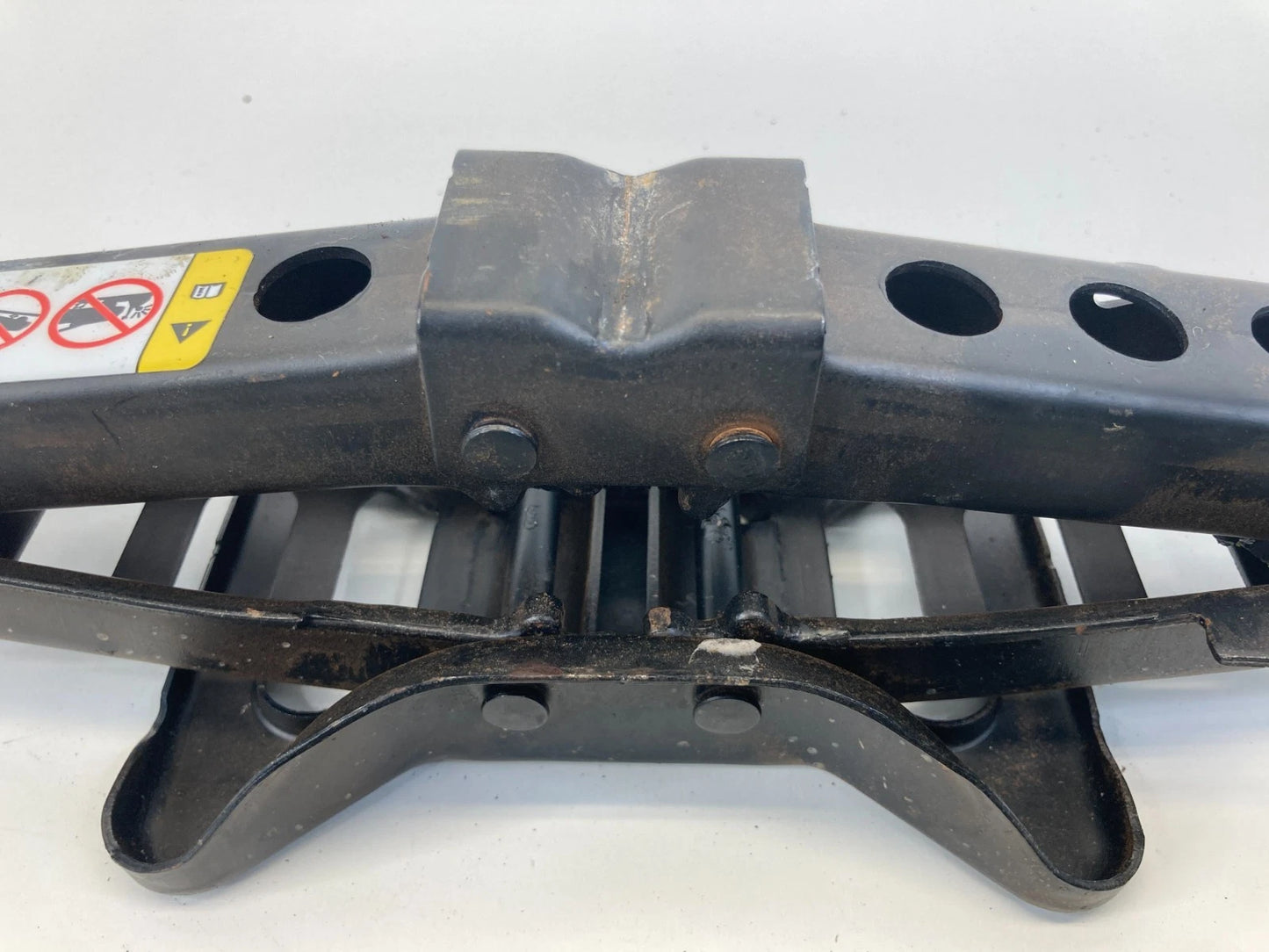 2010-2019 CHRYSLER 200 SEBRING AVENGER EMERGENCY SPARE TIRE JACK ASSY 04772483AE