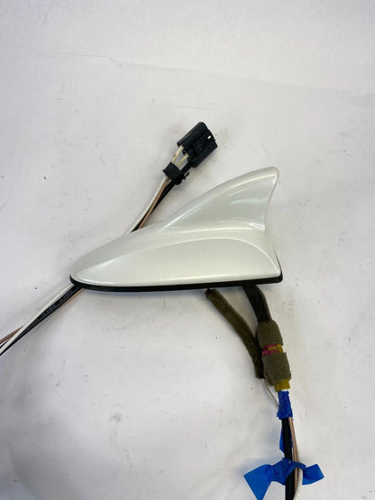 2011-2015 HYUNDAI SONATA SHARK FIN RADIO ANTENNA ASSEMBLY UNIT 96210-4R800 OEM