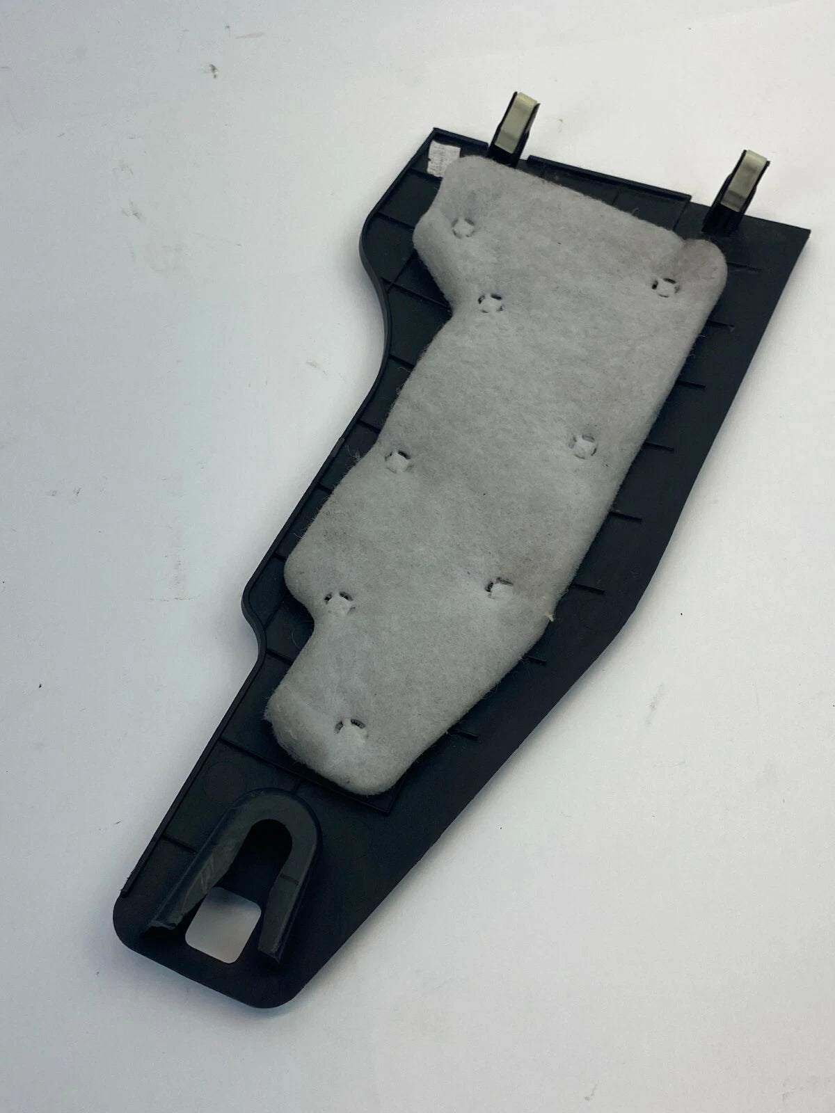 2011-2014 HYUNDAI SONATA DASH RIGHT PASSENGER LOWER TRIM COVER 84676-3S000 OEM