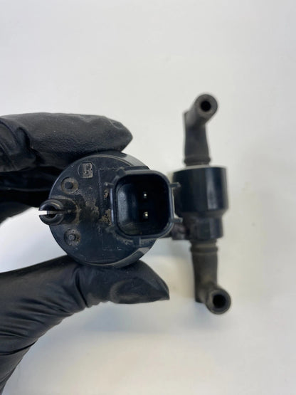 13-19 FORD EXPLORER INTERCEPTOR UTILITY WINSHIELD WIPER WASHER PUMP BA8317664AA