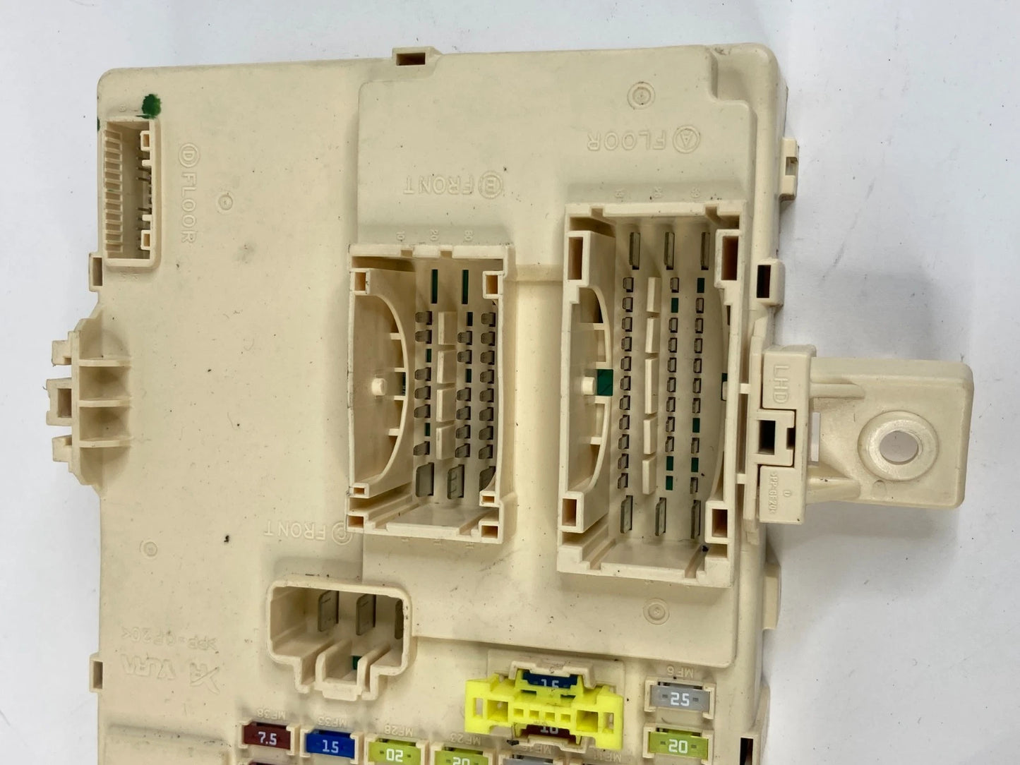 2011 HYUNDAI SONATA INTERIOR CABIN FUSE BOX JUNCTION BLOCK BCM 91950-3S060 OEM