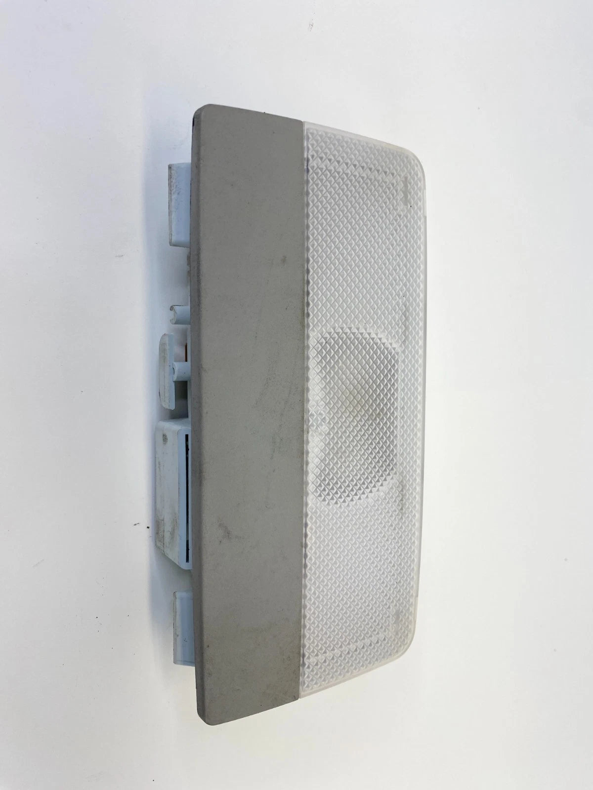 2010-2017 CHEVROLET EQUINOX REAR INTERIOR DOME LIGHT LAMP ASSEMBLY 316627975 OEM