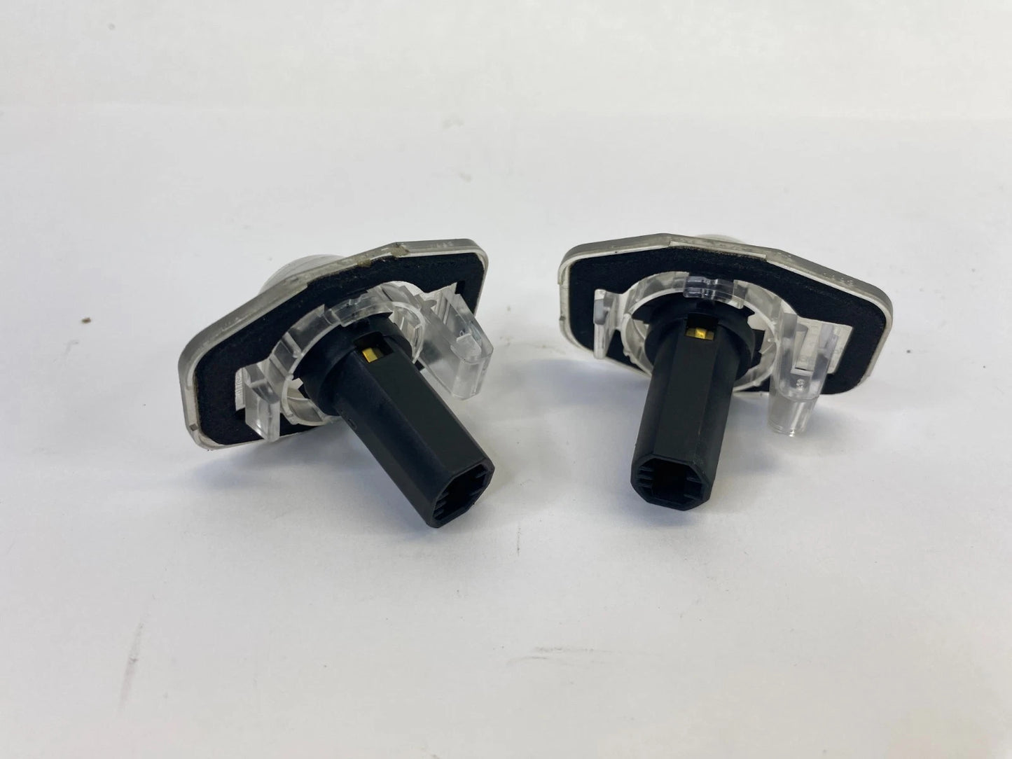 2009 10 11 12 2013 TOYOTA COROLLA SEDAN REAR LICENSE PLATE LIGHT LAMP PAIR SET