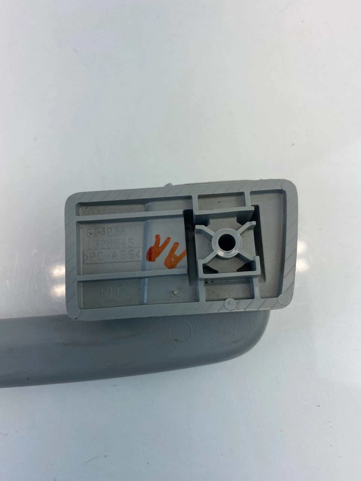 2005 2006 2007 FORD FIVE HUNDRED REAR RIGHT SIDE INNER ROOF GRAB GRIP HANDLE