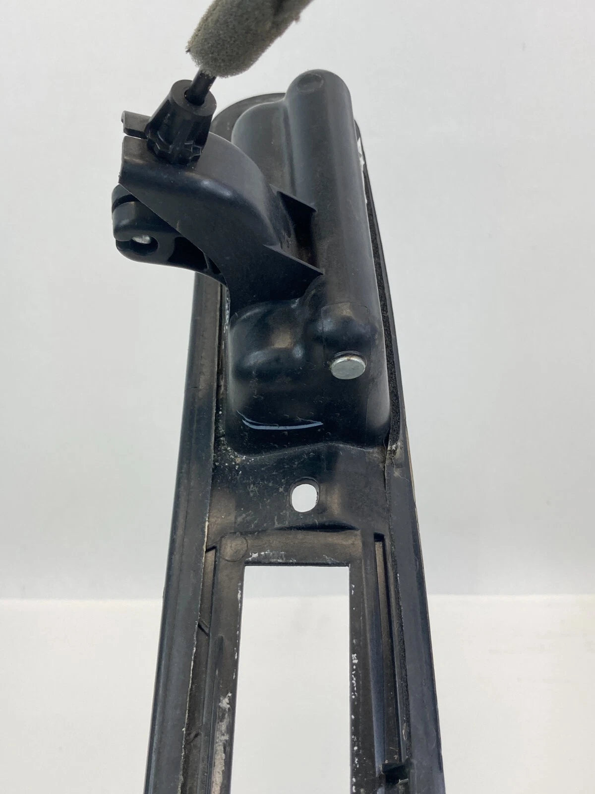 2011 DODGE JOURNEY REAR LIFTGATE HANDLE MOLDING TRIM LICENSE LAMP 05178320AC OEM