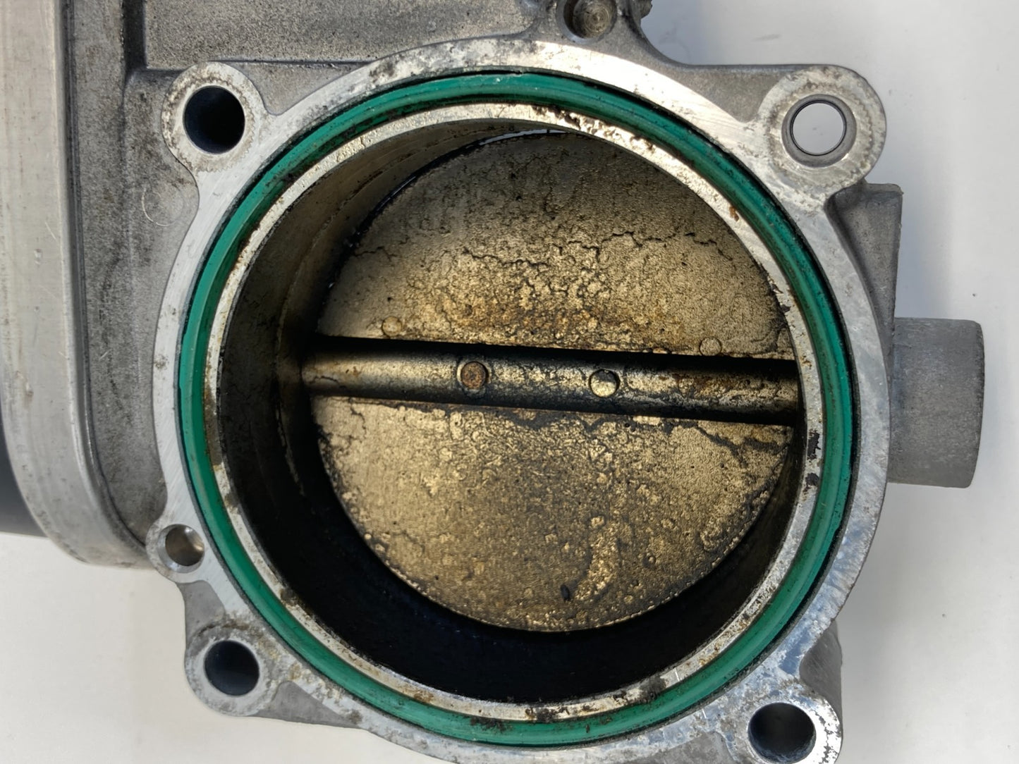 2006 2007 BMW 525i 530i 3.0L L6 A/T Throttle Body Throttle Valve 13547516946-04