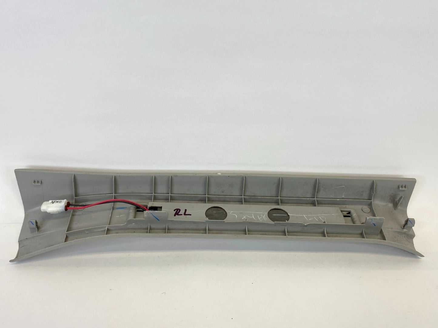 2007-2009 LEXUS RX350 REAR LEFT DOOR SCUFF PLATE SILL STEP TRIM 67940-0E010 OEM