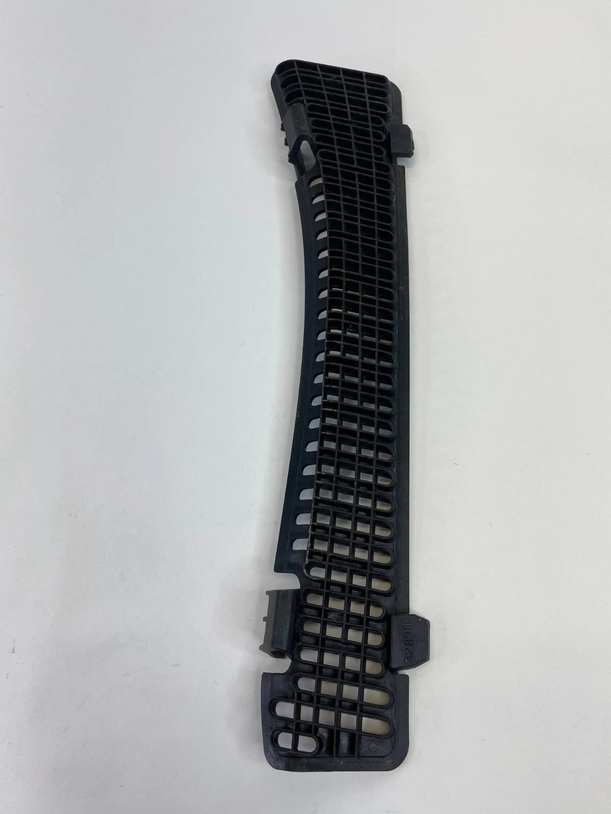 2005-2008 DODGE MAGNUM FRONT RIGHT SIDE COWL PANEL TOP PANEL GRILL GRILLE OEM