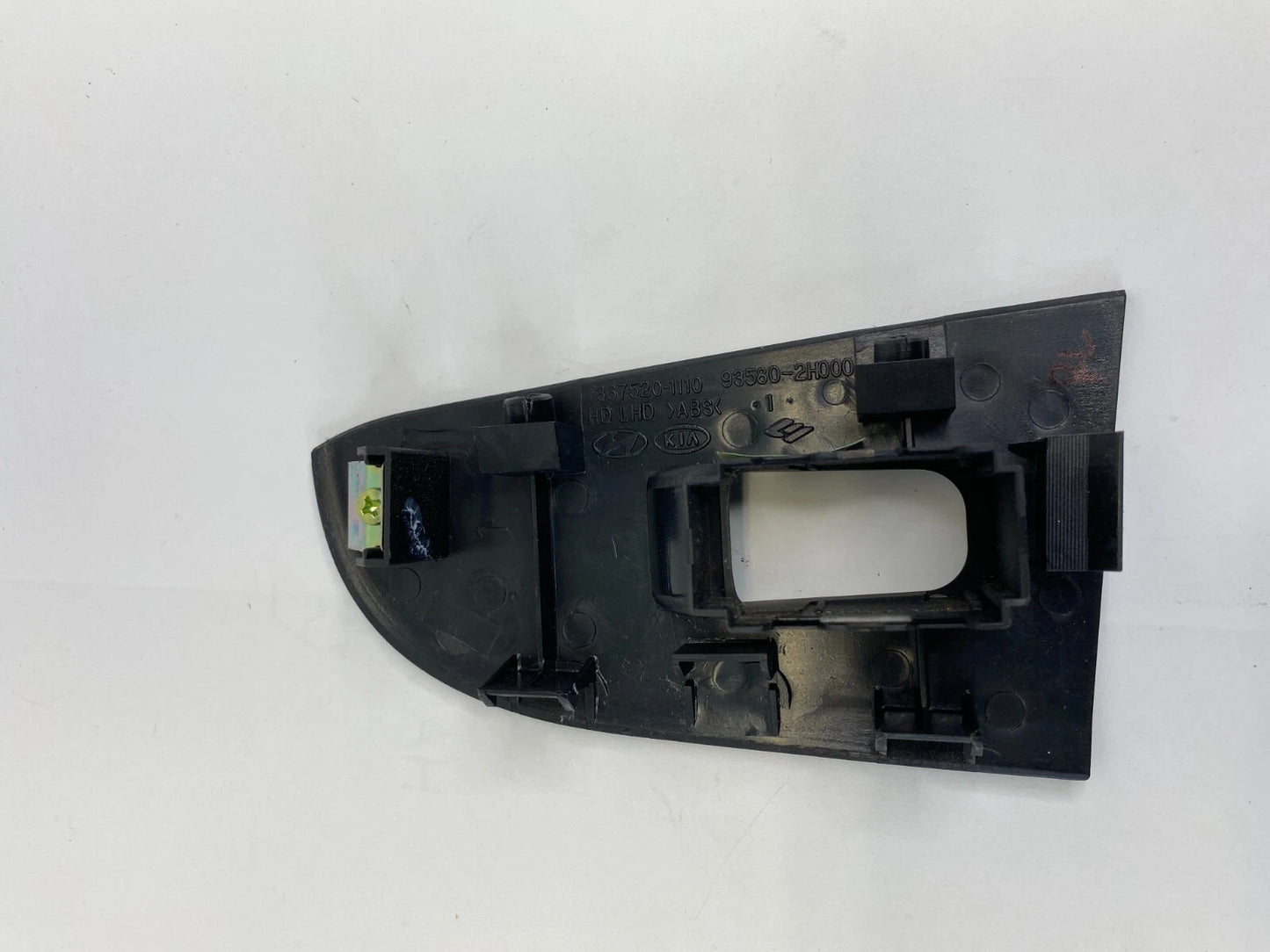 07-10 HYUNDAI ELANTRA SEDAN REAR LEFT DOOR WINDOW SWITCH TRIM BEZEL 93580-2H000