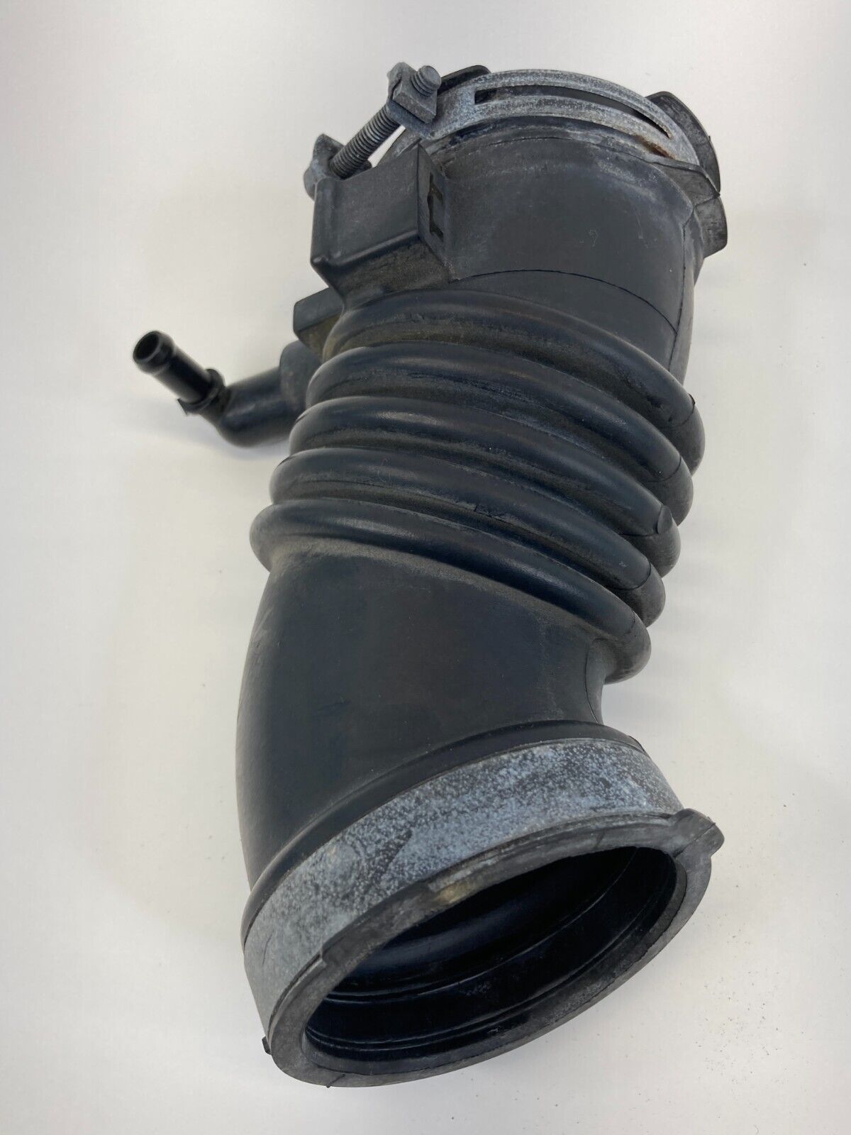 2010 2011 2012 Mazda CX-7 CX7 Air Intake Cleaner Hose Duct Tube OEM