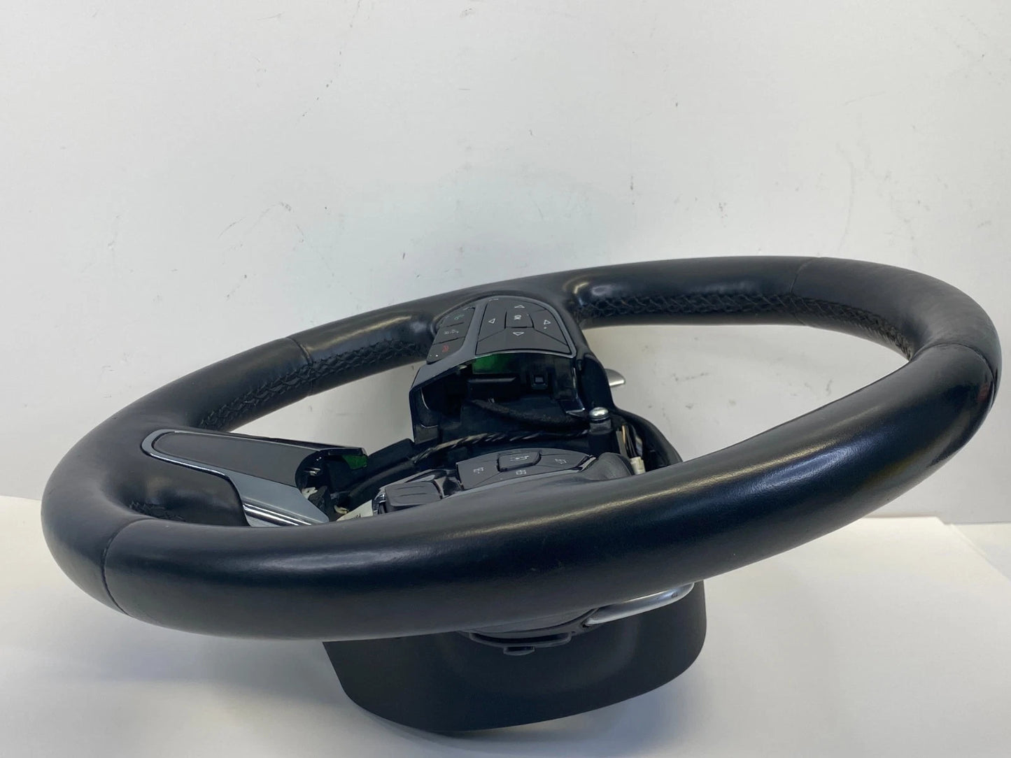 2015-2017 CHRYSLER 200 DRIVER STEERING WHEEL W/CRUISE & AUIDO CONTROL SWITCH
