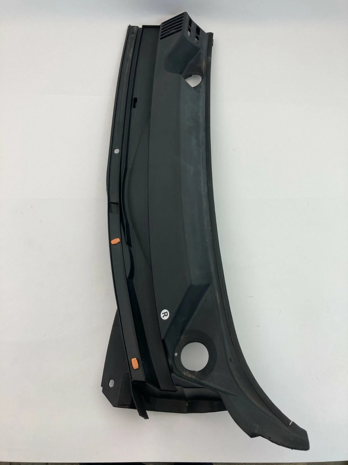 2003-2008 TOYOTA MATRIX WINDSHIELD LEFT SIDE COWL VENT GRILLE MOLDING TRIM OEM