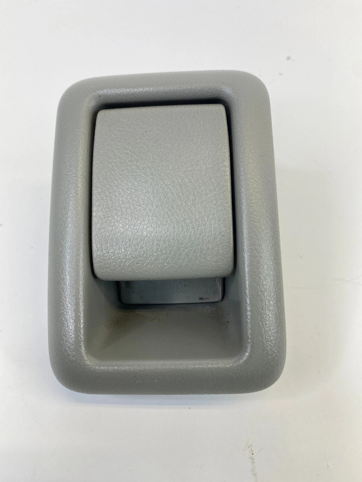 2012 2013 2014 HONDA CR-V CRV REAR RIGHT SEAT LOCK KNOB FRAME 82223-TF08 OEM