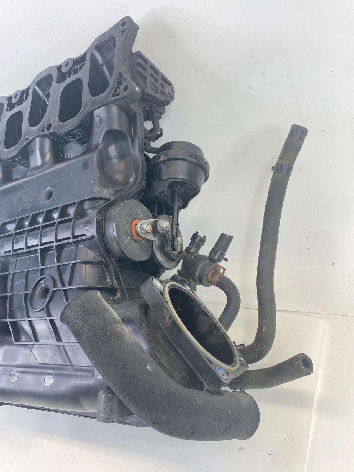 15 16 17 18 19 20 21 KIA SEDONA 3.3L V6 UPPER AIR INTAKE MANIFOLD ASSEMBLY OEM