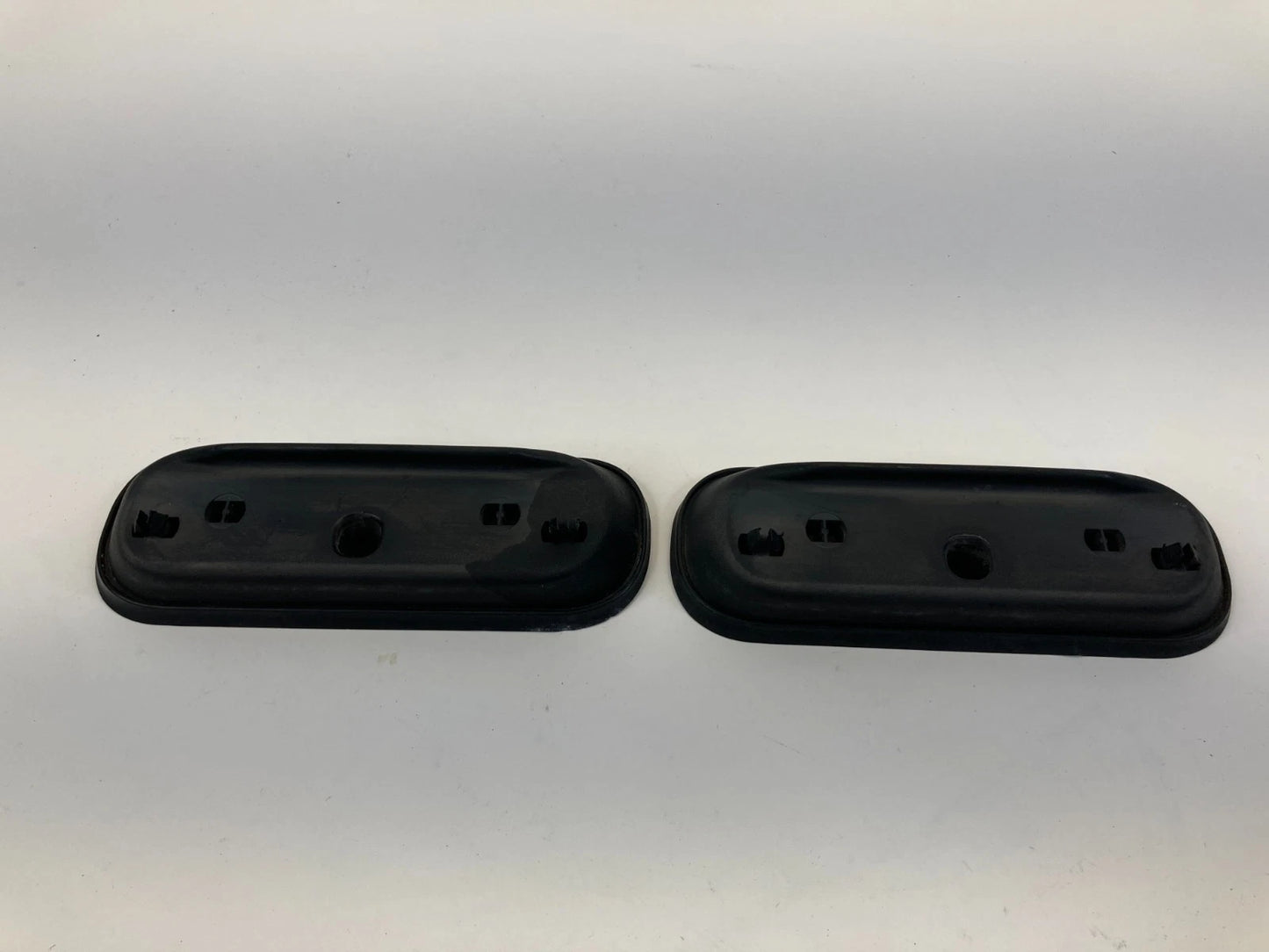 2007-2014 GMC YUKON LEFT & RIGHT SIDE CENTER ROOF RACK RAIL SUPPORT OEM