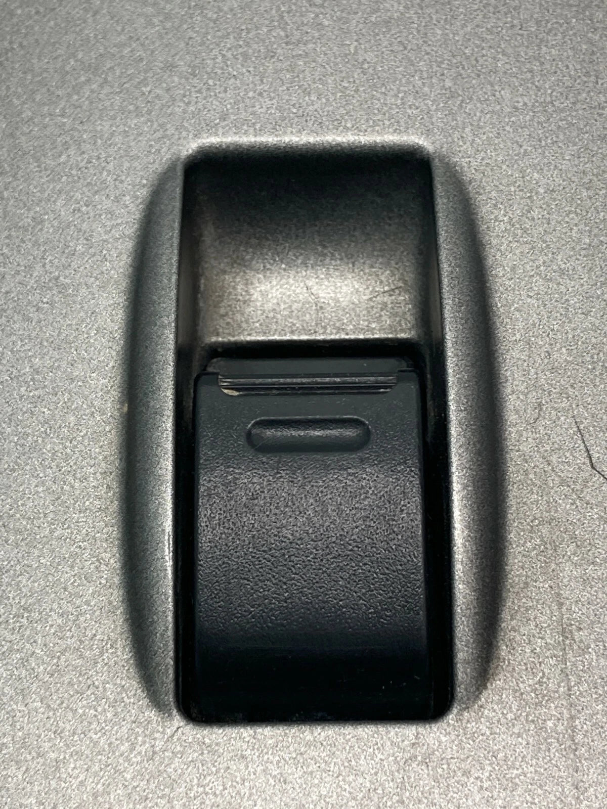 2004-2009 TOYOTA PRIUS REAR RIGHT DOOR POWER WINDOW SWITCH W/ BEZEL 74271-47050