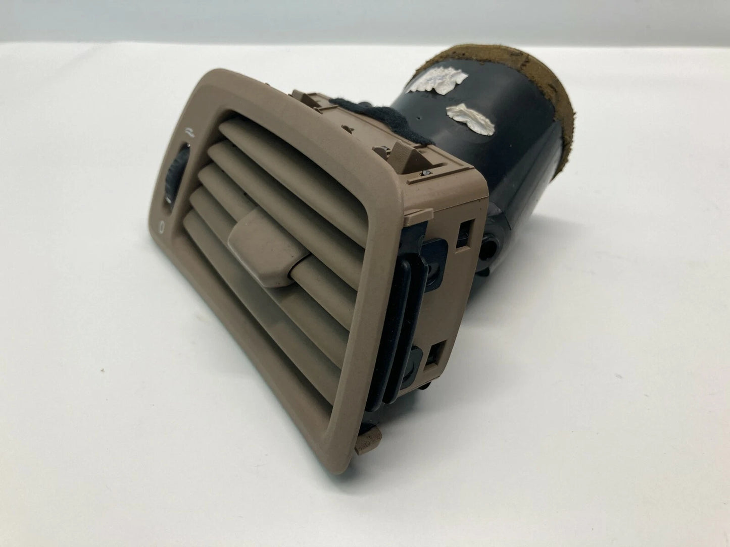 01-06 VOLVO S60 DASH RIGHT PASSENGER SIDE AC A/C HEATER AIR VENT GRILLE 3409375