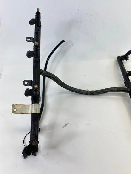 2005-08 GRAND CHEROKEE COMMANDER 5.7L FUEL INJECTION RAIL W/ COIL INJECTORS