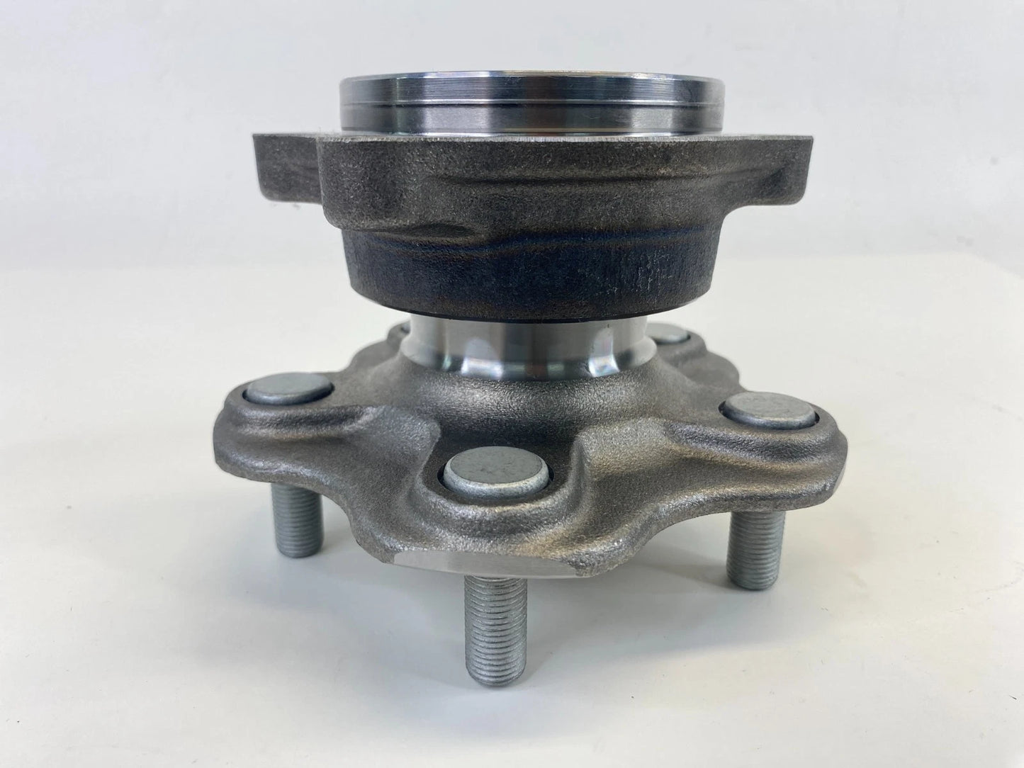 2003-2007 Infiniti G35 Rear Left Or Right Wheel Hub Bearing Assembly