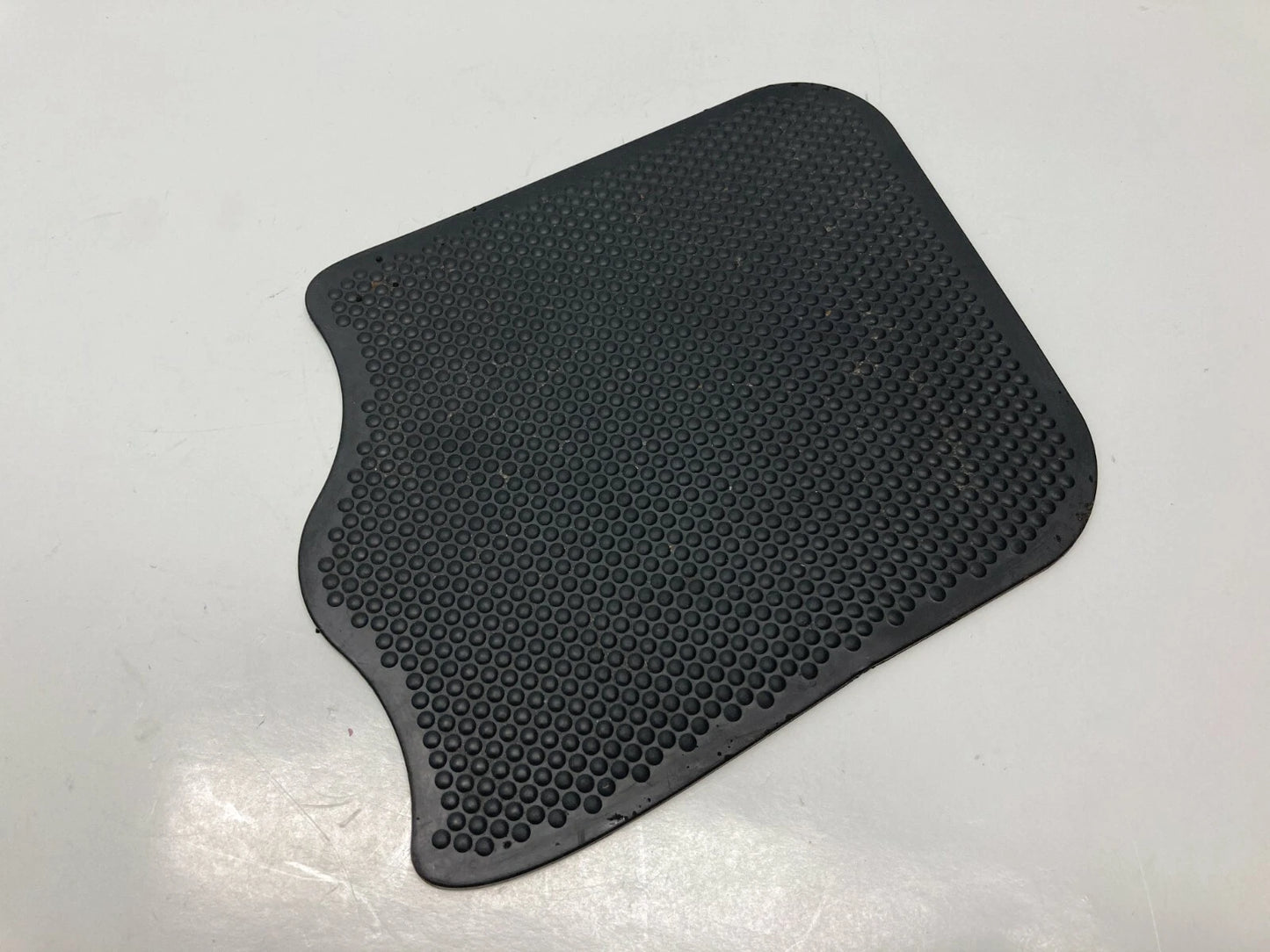 2001 01 PONTIAC GRAND AM CENTER CONSOLE INSERT RUBBER MAT 22628955 OEM