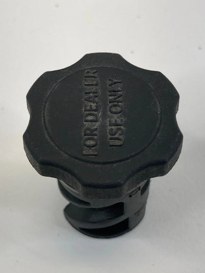 2008-2016 CHRYSLER TOWN & COUNTRY ENGINE OIL FILLER FLUID COVER CAP OEM