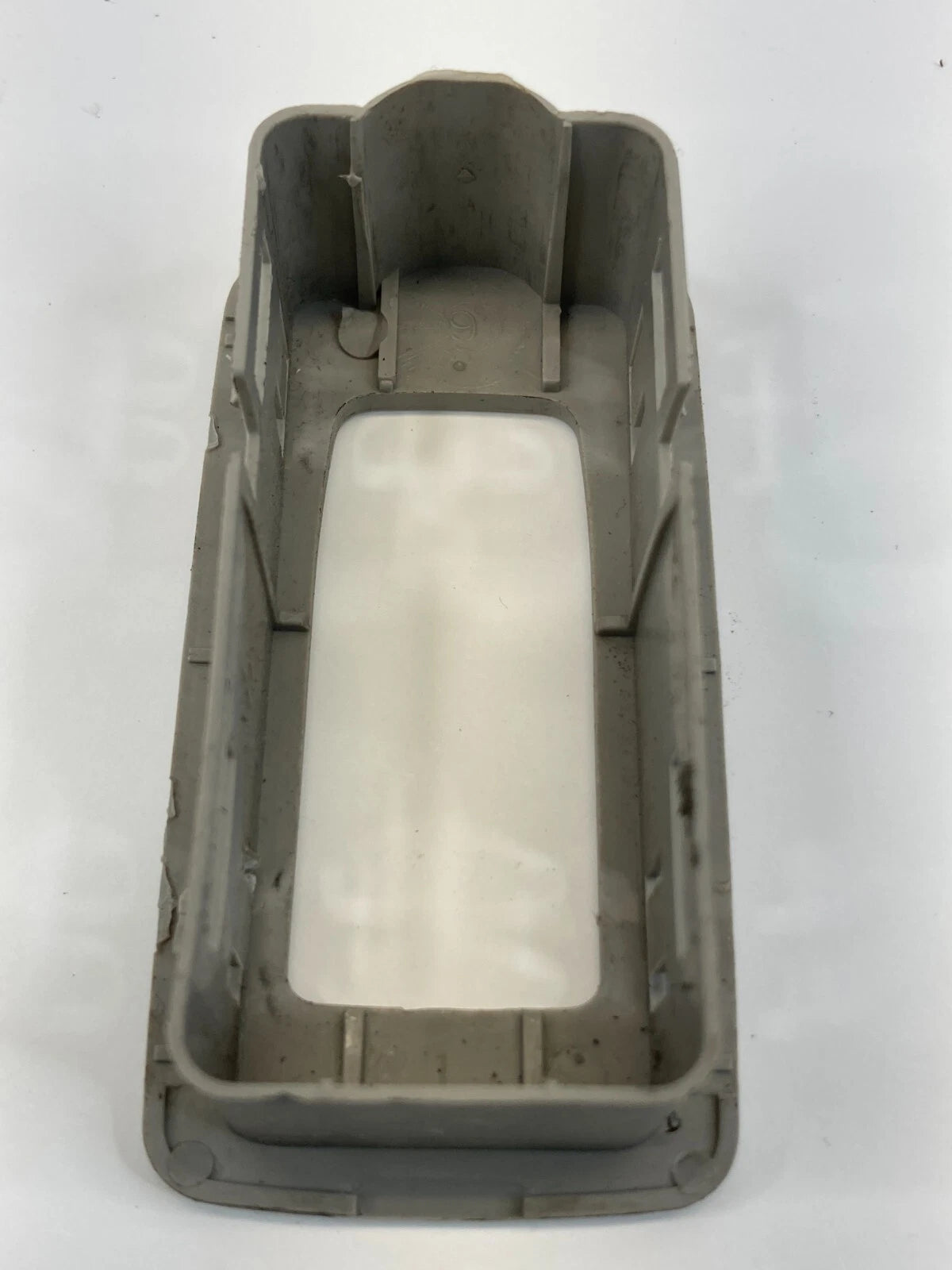 2006 2007 CHRYSLER 300 REAR LEFT SIDE DOOR WINDOW SWITCH COVER BEZEL 1052530AB