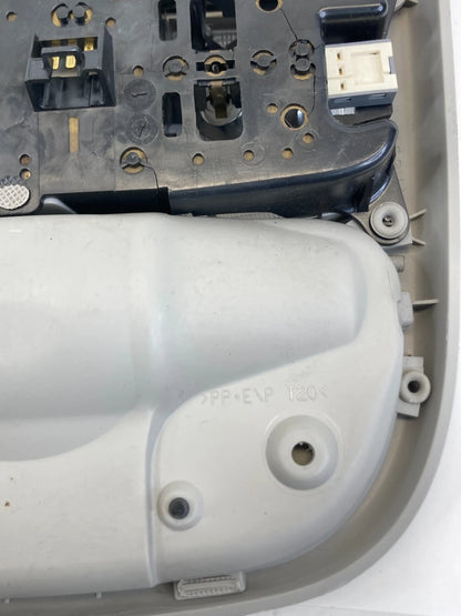 04 05 TOYOTA SIENNA OVERHEAD CONSOLE DOME LIGHT POWER SLIDING DOORS SWITCH OEM