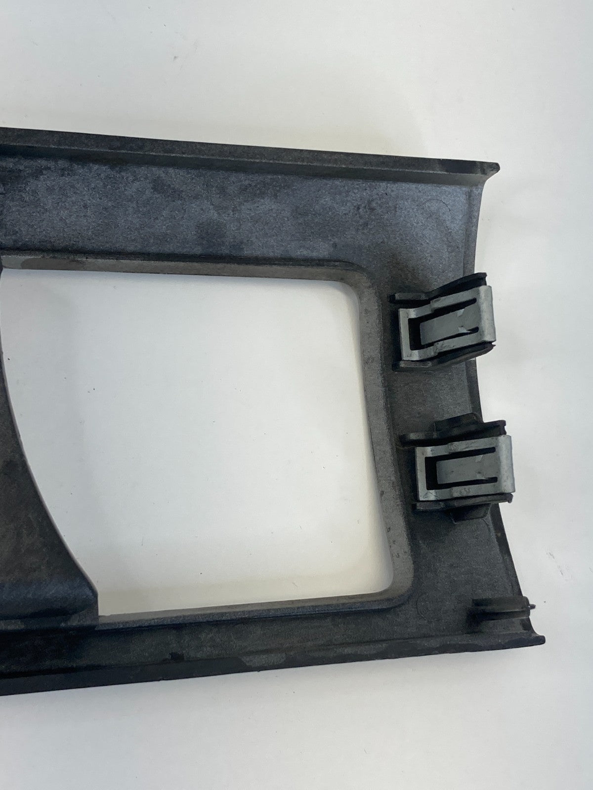 2003-2006 Lincoln Navigator Rear Right Side Inner Door Handle w/ Bezel