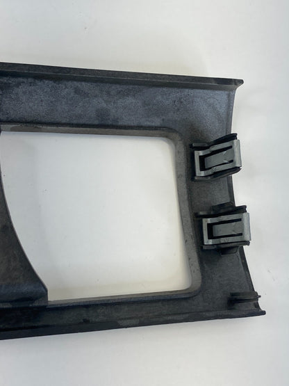 2003-2006 Lincoln Navigator Rear Right Side Inner Door Handle w/ Bezel
