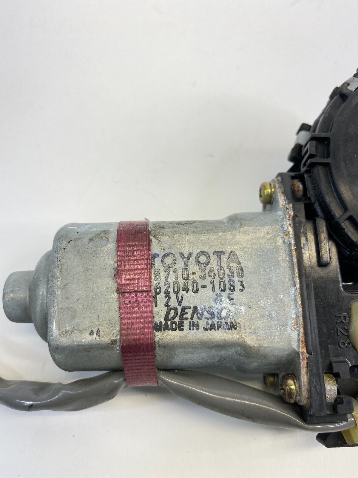 01-07 Toyota Sequoia Front Right Side Door Power Window Motor 85710-34030 OEM