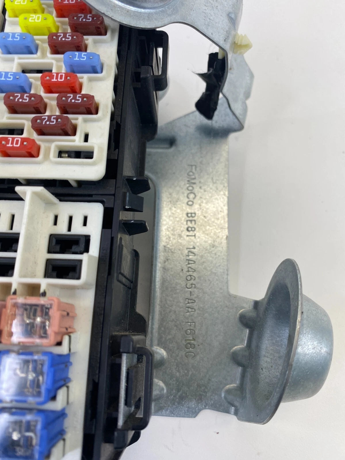 2013 FORD FIESTA 1.6L AT DASH INTERIOR CABIN FUSE BOX RELAY DE8T-14A005-LA OEM
