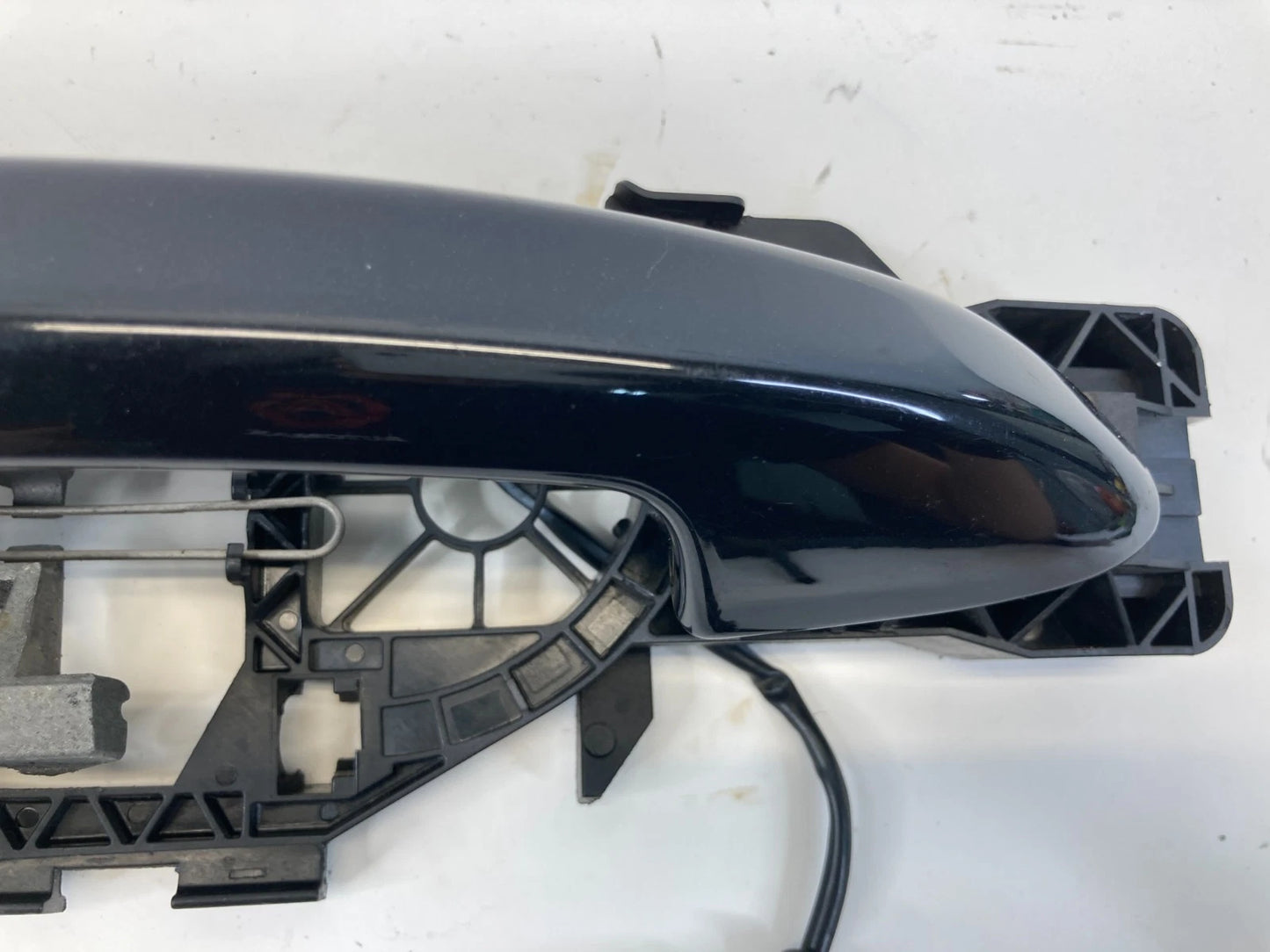 2009-2017 VOLKSWAGEN CC REAR LEFT SIDE EXTERIOR DOOR HANDLE 3C8-839-885 OEM